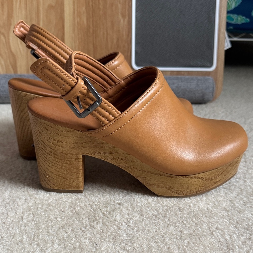 Universal Thread Brown Leather Mules